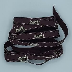 Hermès Le Duc Carriage Ribbon 2.5 Yards • Brown Saddle Stitch Logo Ribbon